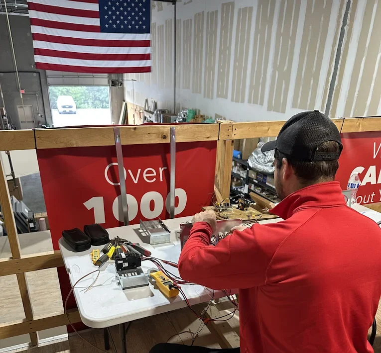 Smock technician